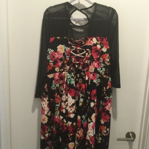 FIT & FLARE SCUBA MINI DRESS - Picture 7 of 8